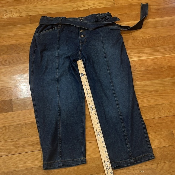 Time and tru paperbag button fly high rise ruffle waist belt jeans size 20. - Picture 7 of 11